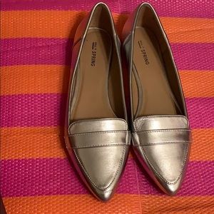 Silver pointy toe flats